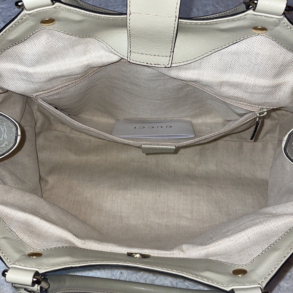Gucci GG Guccissima Sukey Medium Leather Shoulder Tote Bag Purse in Cream - Picture 13 of 16